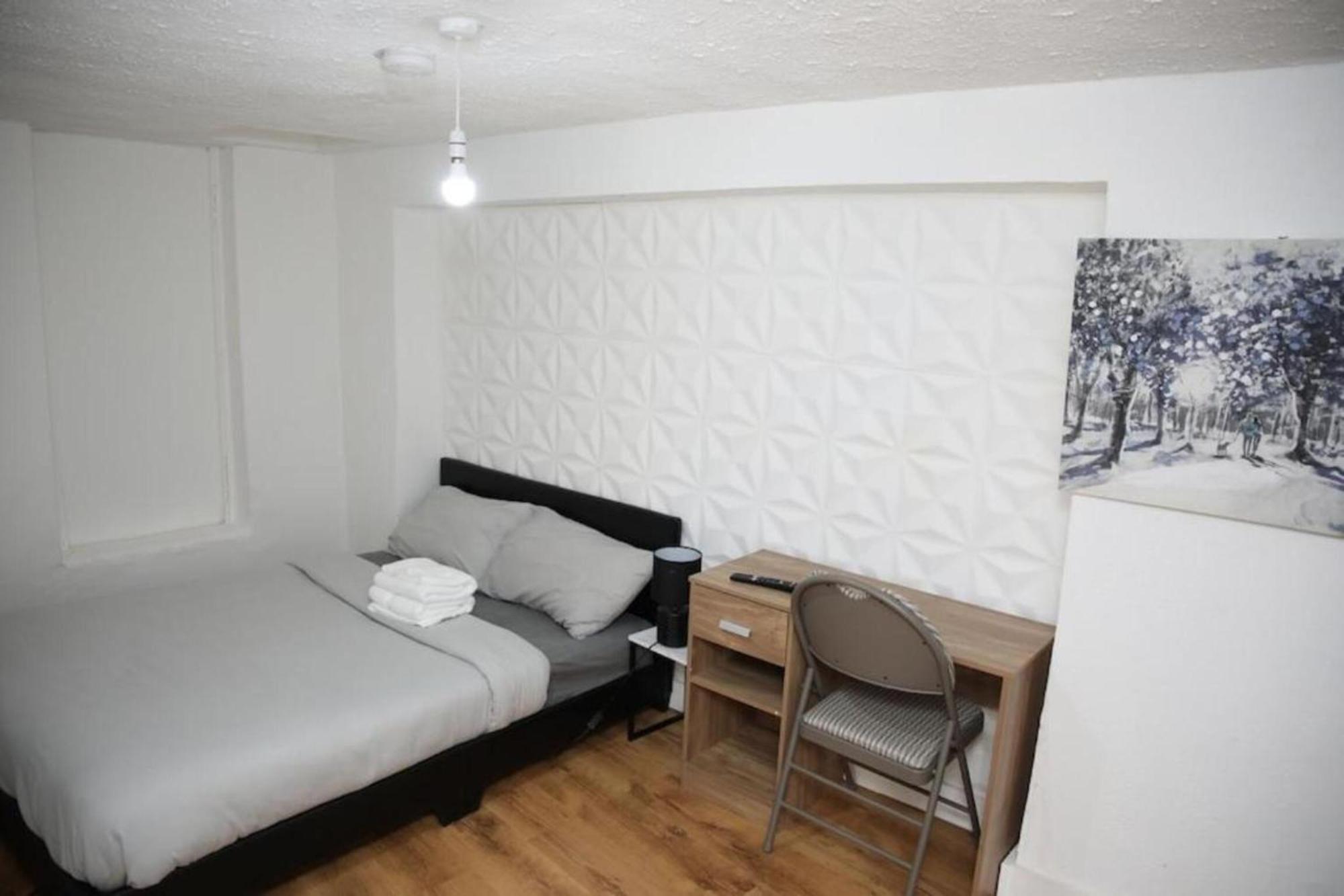 Oyo Timi Holiday Homes Лондон Экстерьер фото