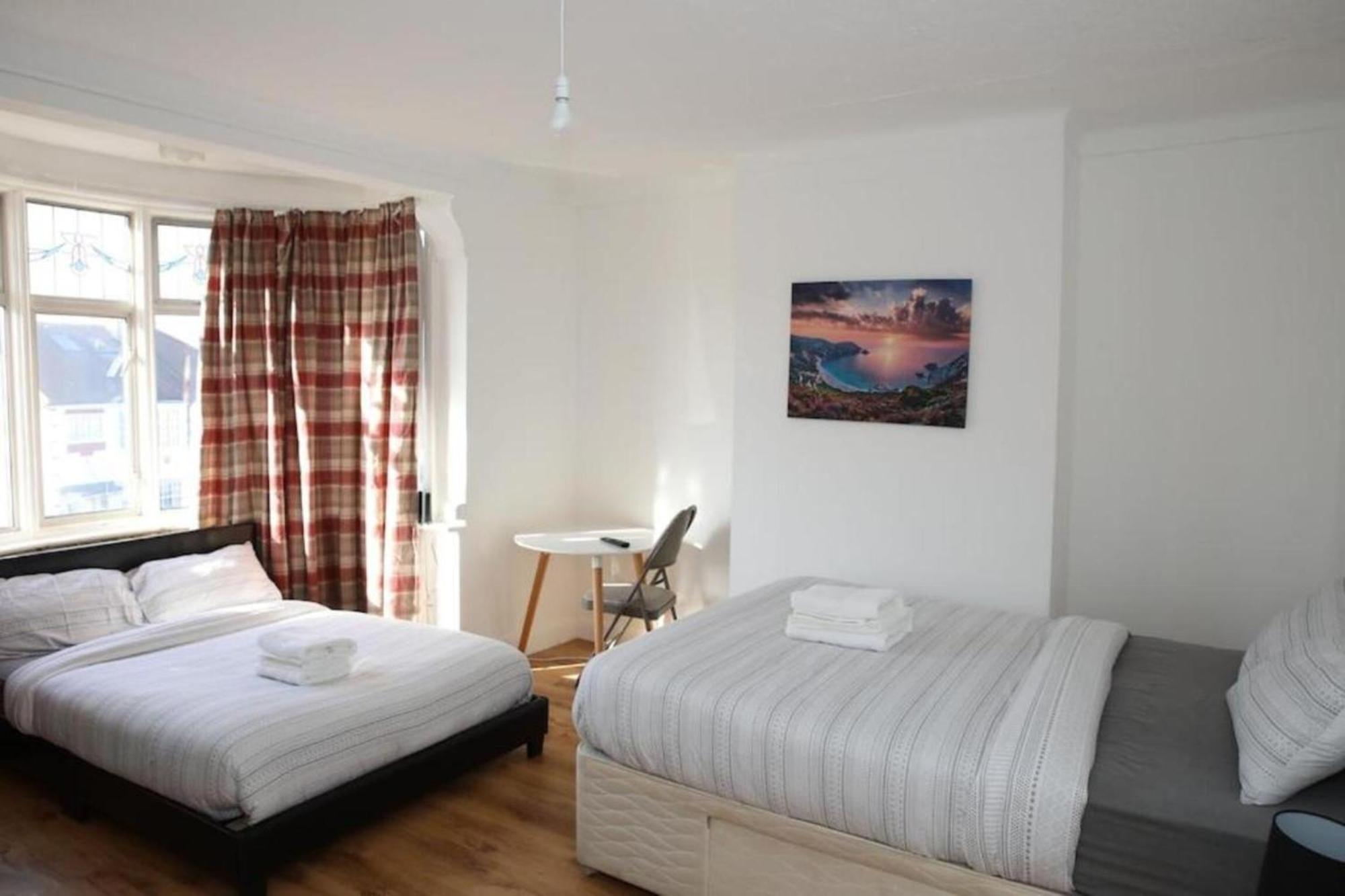 Oyo Timi Holiday Homes Лондон Экстерьер фото