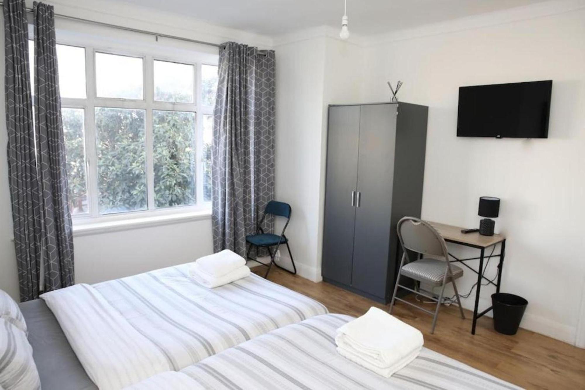 Oyo Timi Holiday Homes Лондон Экстерьер фото
